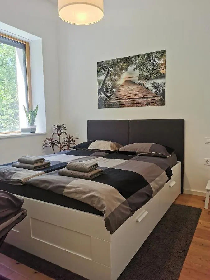 Ljubljana City Apartment Y3
